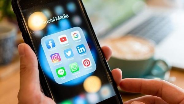 নিজের ক্ষতি - কারা করে এবং কেন করে? কিভাবে কাটিয়ে ওঠা যাবে?