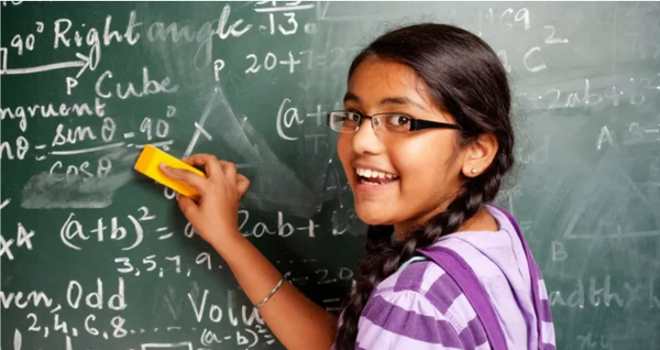 ইংরেজি মাধ্যমে উঁচু ক্লাসের শিক্ষার্থীরা কেন স্কুলে যাওয়া ছেড়ে দেয়