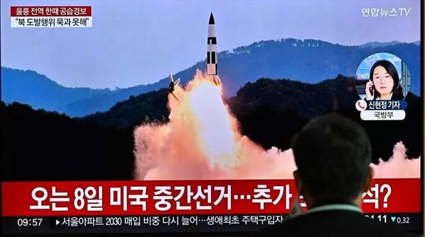 ফের ব্যালিস্টিক ক্ষেপণাস্ত্র উৎক্ষেপণ উত্তর কোরিয়ার, সতর্কতা জারি জাপানের একাধিক অঞ্চলে