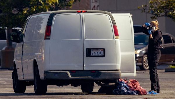 ক্যালিফোর্নিয়ায় গুলির ঘটনায় হামলাকারী নিহত, জানা যায়নি উদ্দেশ্য