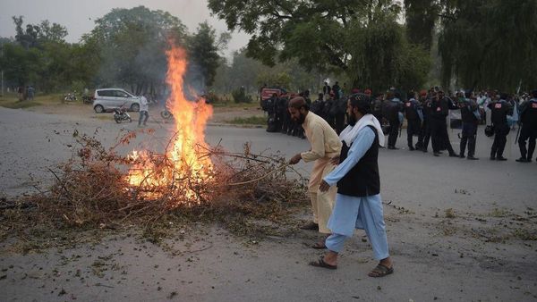 পাকিস্তানে ধর্ম অবমাননাকর কনটেন্ট না সরানোর অভিযোগে উইকিপিডিয়া নিষিদ্ধ