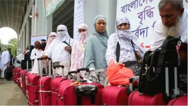 বাংলাদেশ থেকে হজের খরচ বেড়েছে, কোন দেশ থেকে হজে যেতে কত খরচ?