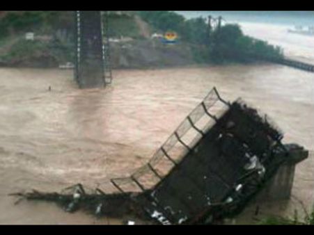 ઉત્તરાખંડમાં વાદળ ફાટતાં 51નાં મોત, 125થી વધુ ગુમ