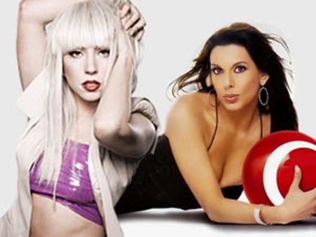 પૂજા બેદીએ કૂતરાનું નામ રાખ્યું લેડી ગાગા