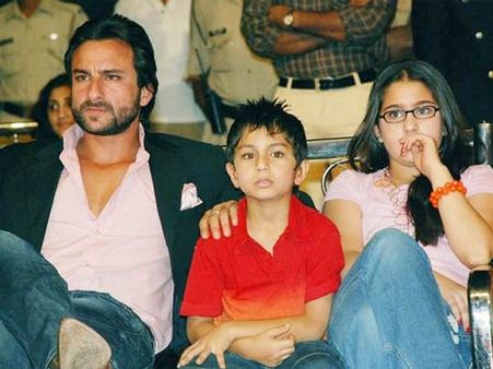 સૈફ અલી ખાન તથા તેમના સંતાનો સારા અને ઇબ્રાહીમ