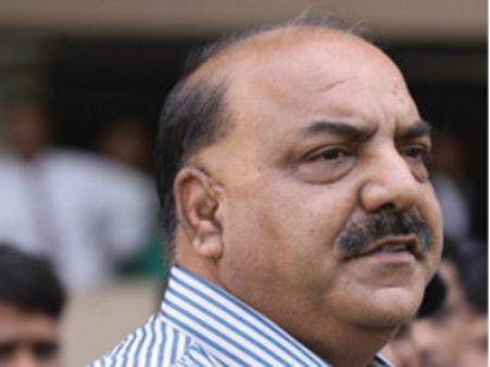 તરૂણ બારોટની ધરપકડ સામે વેપારીઓ દ્વારા બાપુનગર બંધનું એલાન