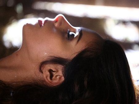 હોઠે ટપકતું રસ