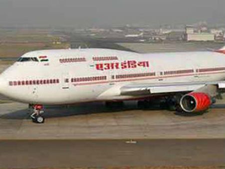 અમદાવાદમાં એર ઇન્ડિયાની ફ્લાઇટનું ઇમરજન્સી લેન્ડિંગ