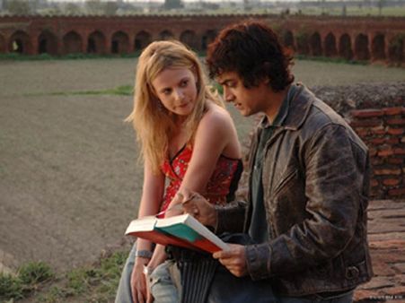 રંગ દે બસંતીમાં એલિસ