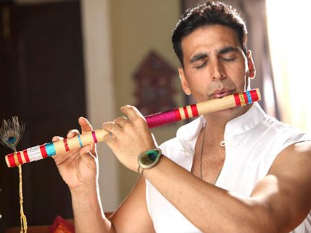 વડીલોને ઓએમજી બતાવવા આતુર છે યુવાન પેઢી