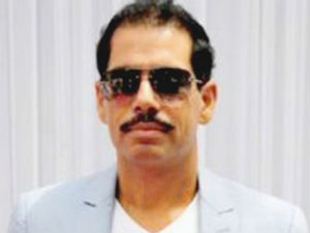 વાઢેરા-DLF ડીલમાં તપાસના આદેશ આપનાર અધિકારીની બદલી