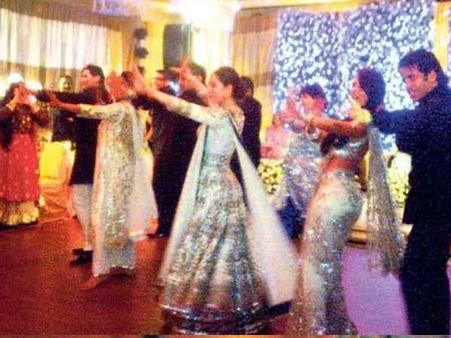 તુષાર-મલ્લિકા પણ ઝુમ્યાં તુષાર-મલ્લિકા પણ ઝુમ્યાં