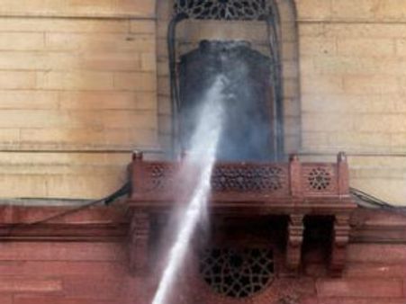 દિલ્હીના નોર્થ બ્લોકમાં લાગી આગ