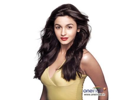 આલિયા ઇઝ સેક્સી બટ નોટ ઇમ્પ્રેસિવ...