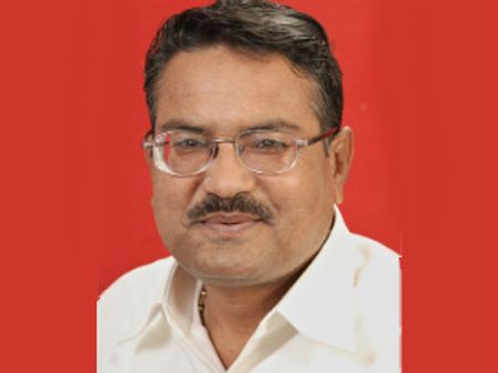 ECએ જોડિયાના ધારાસભ્યના ફોટાવાળી ઘડિયાળો જપ્ત કરી