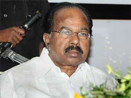 મોઇલી કરાવશે ગડકરીની તપાસ, વાઢેરા અંગે ચુપ્પી