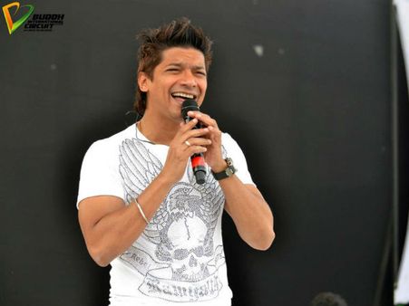 શાનની શાનદાર રજુઆત