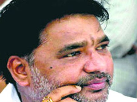 પુરસોત્તમ સોલંકીને હોસ્પિટલમાં દાખલ કરાયા