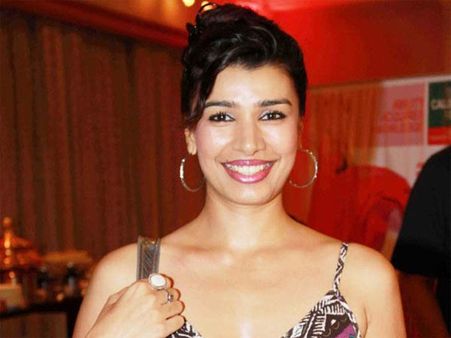 ટીવી શો હોસ્ટ