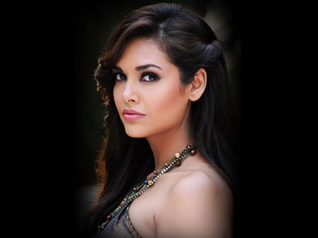 વિશેષ ફિલ્મ્સ સાથે છેલ્લી ફિલ્મ