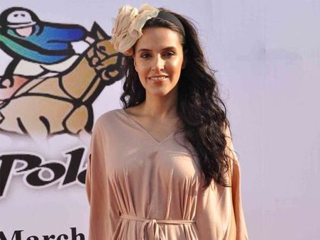 ઓબામાને જોતા શાંત થતી નેહા