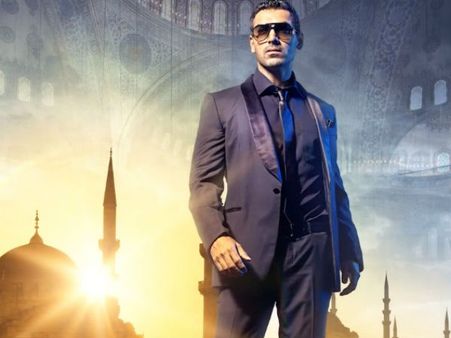 હૉટ એન્ડ હૅન્ડસમ જ્હૉન