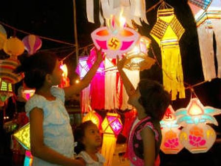 ખુશીઓ ઝાડ પર ઉગતી હોત તો કેવું સારું..!