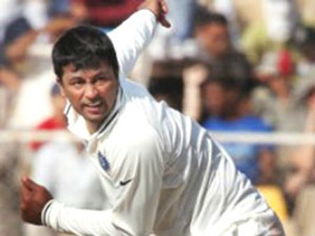 મોટેરા ટેસ્ટઃ ચોથા દિવસના અંતે ઇંગ્લેન્ડ 340/5