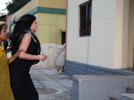 તેલુગુ ફિલ્મ છે નગ્ન સત્યમ