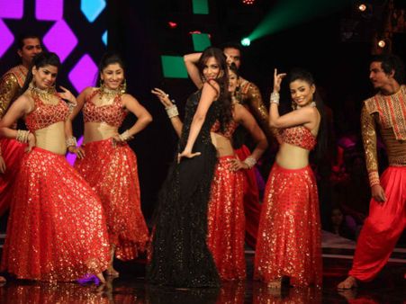 Pictures : કરણે શાહરુખ-મલાઇકને કહ્યું ‘થૅંક્સ’