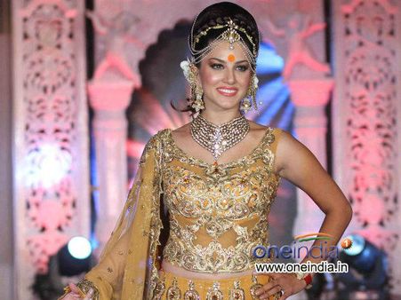 ગોલ્ડન લહેંગો