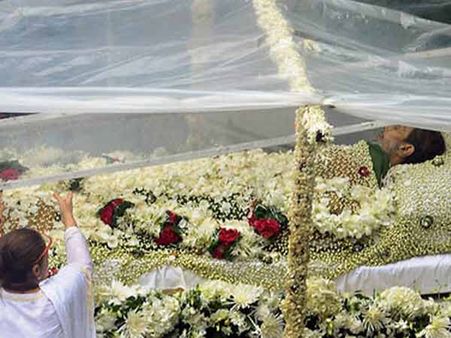 Pics : અનીતાએ જણાવ્યું ‘મારે મારો હક જોઇએ’