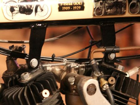 10 સીટ બેઠકવાળી હાર્લી ડેવિડસનની બાઇક