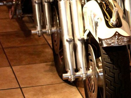 10 સીટ બેઠકવાળી હાર્લી ડેવિડસનની બાઇક