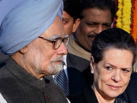 'મેડમ'ને ગુજરાતમાં જે ના દેખાયુ તે PMએ કહીં બતાવ્યું