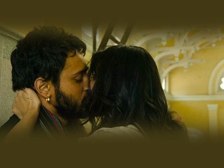 અનુષ્કા સાથે કિસિંગ સીનમાં નર્વસ થઈ ગયાં ઇમરાન