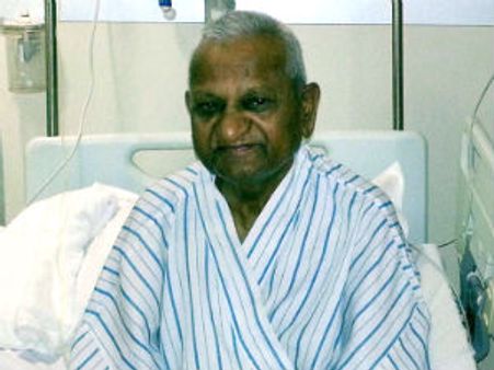 સમર્થકોને અણ્ણાએ કહ્યું, 'હું ઠીક થઇ રહ્યો છું'