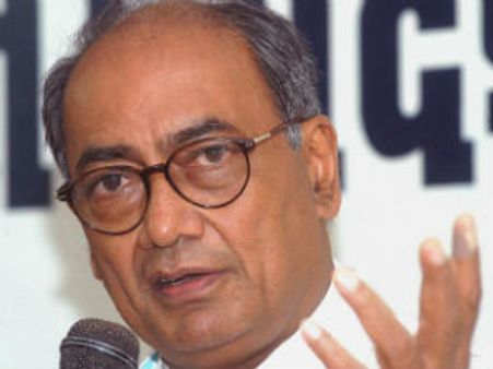 સીબીઆઇ 'તોતા', આઇબી 'મુર્ગા', નારાજ થયા દિગ્વિજય સિંહ