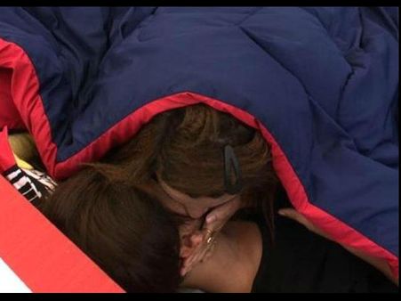 Pics : જાણો કોણ છે આશકાના ગર્લફ્રેન્ડ!