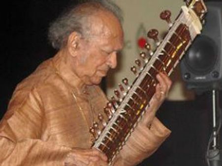 શાસ્ત્રીય સંગીતના પિતામહ તરીકે જાણીતા પં. રવિશંકરનું અવસાન