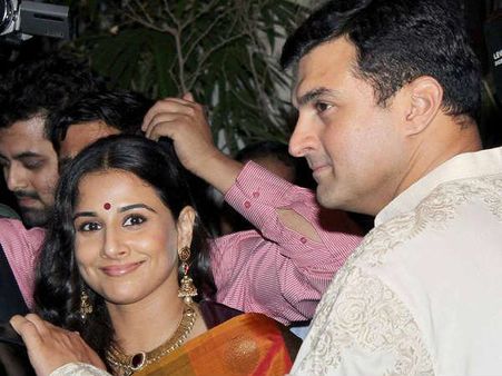 Watch Video : અને વિદ્યા થઈ ગયાં સિદ્ધાર્થના