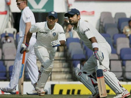 સ્કોર 297/8 : કોહલીની સદી, ધોની 99 રન પર બોલ્ડ