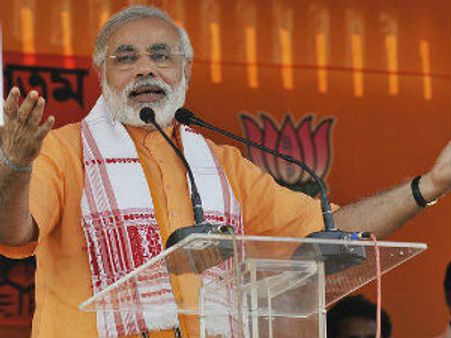 નરેન્દ્ર મોદીના ગુજરાત વિકાસના દાવા પોકળ છે : હુડ્ડા