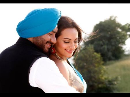 અજય-સોનાક્ષી