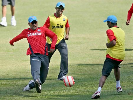 ધોનીના ધુરંધરો હળવા મૂડમાં