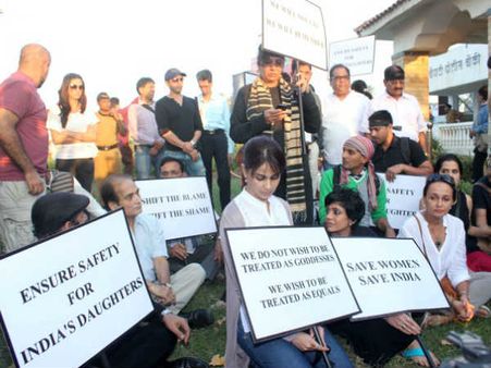 બૉલીવુડનું બેવડું વલણ