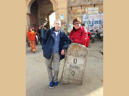 ડ્રેગન લેડીઝ રિક્શા રન ડ્રેગન લેડીઝ રિક્શા રન