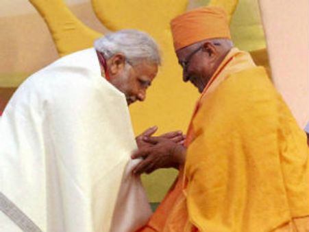 નરેન્દ્ર મોદીના હસ્તે BSPS યુવા પ્રવૃત્તિ ષષ્‍ટીપૂર્તિ મહોત્‍સવનું ઉદઘાટન