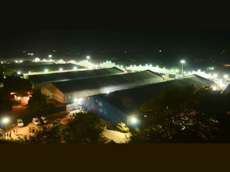 'વાઇબ્રન્ટ ગુજરાત સમિટ 2013'ની સજાવટ