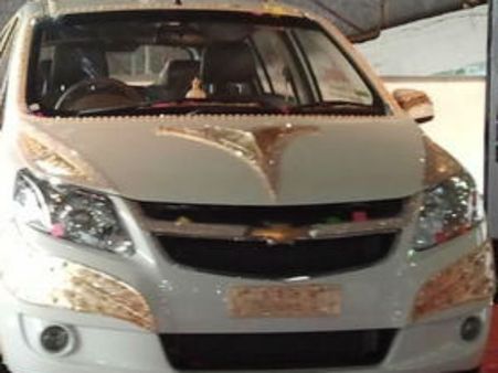 વાઇબ્રન્ટ ગુજરાતઃ હીરા જડીત કારે લોકોને મોહી લીધાં